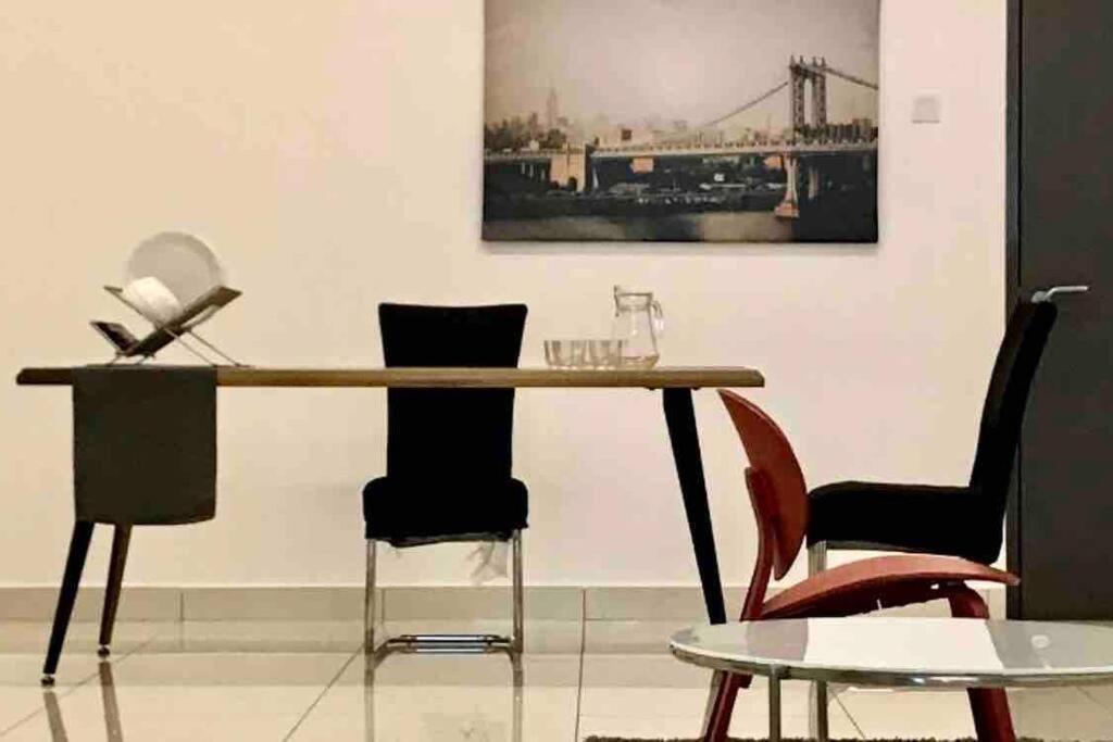 Апартаменты Flexi Check In 10Min To Klcc Next To Hospital Gleneagle Куала-Лумпур Экстерьер фото