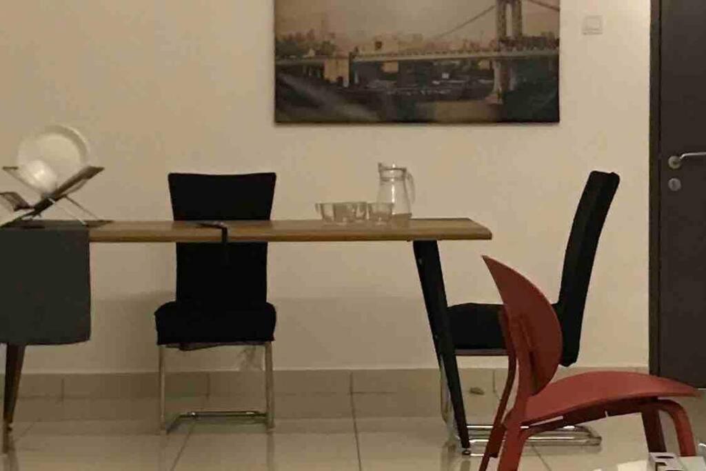 Апартаменты Flexi Check In 10Min To Klcc Next To Hospital Gleneagle Куала-Лумпур Экстерьер фото